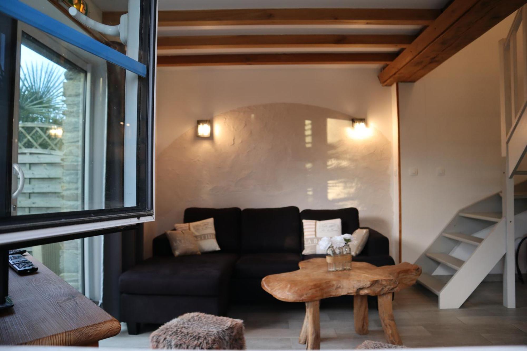 Bed and Breakfast La Bastide Du Moulin - Mont St Michel Moidrey Экстерьер фото