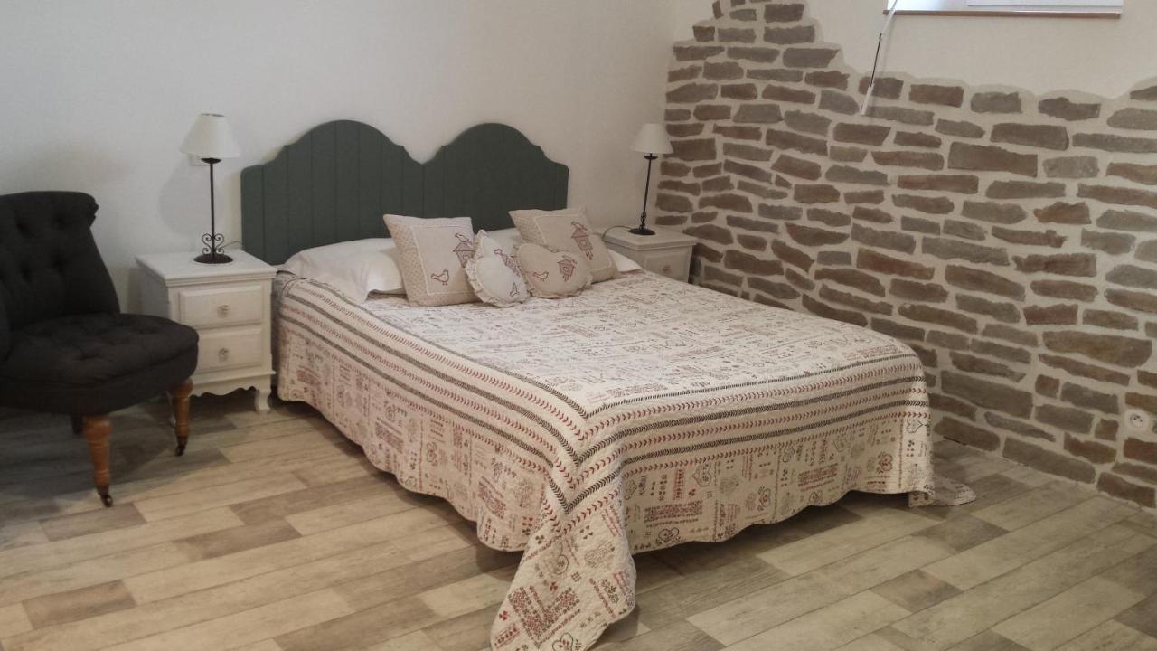 Bed and Breakfast La Bastide Du Moulin - Mont St Michel Moidrey Экстерьер фото